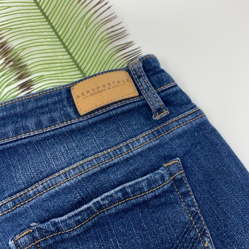 Aeropostale Midi Cuff Stretch Jean Shorts - Picture 4 of 8